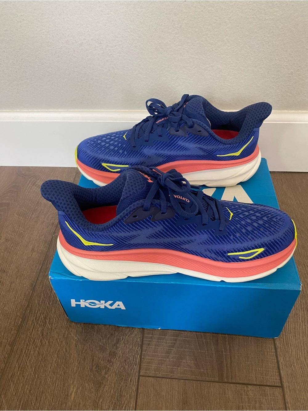 HOKA Clifton 9 Women’s 8 Evening Sky/Coral - Picture 4 of 6